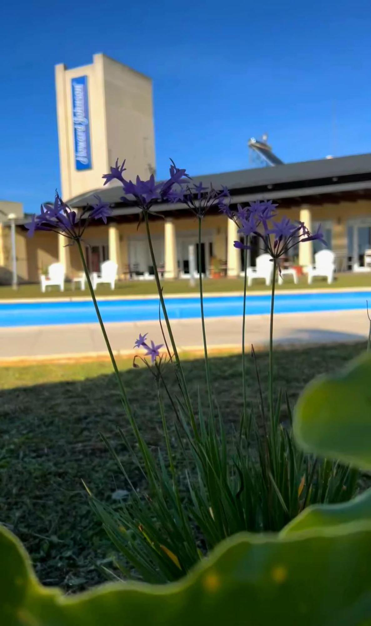 Howard Johnson Inn רוסאריו דה לה פרונטרה מראה חיצוני תמונה