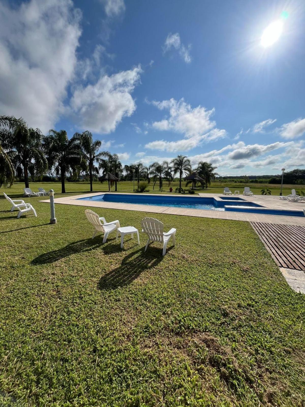 Howard Johnson Inn רוסאריו דה לה פרונטרה מראה חיצוני תמונה
