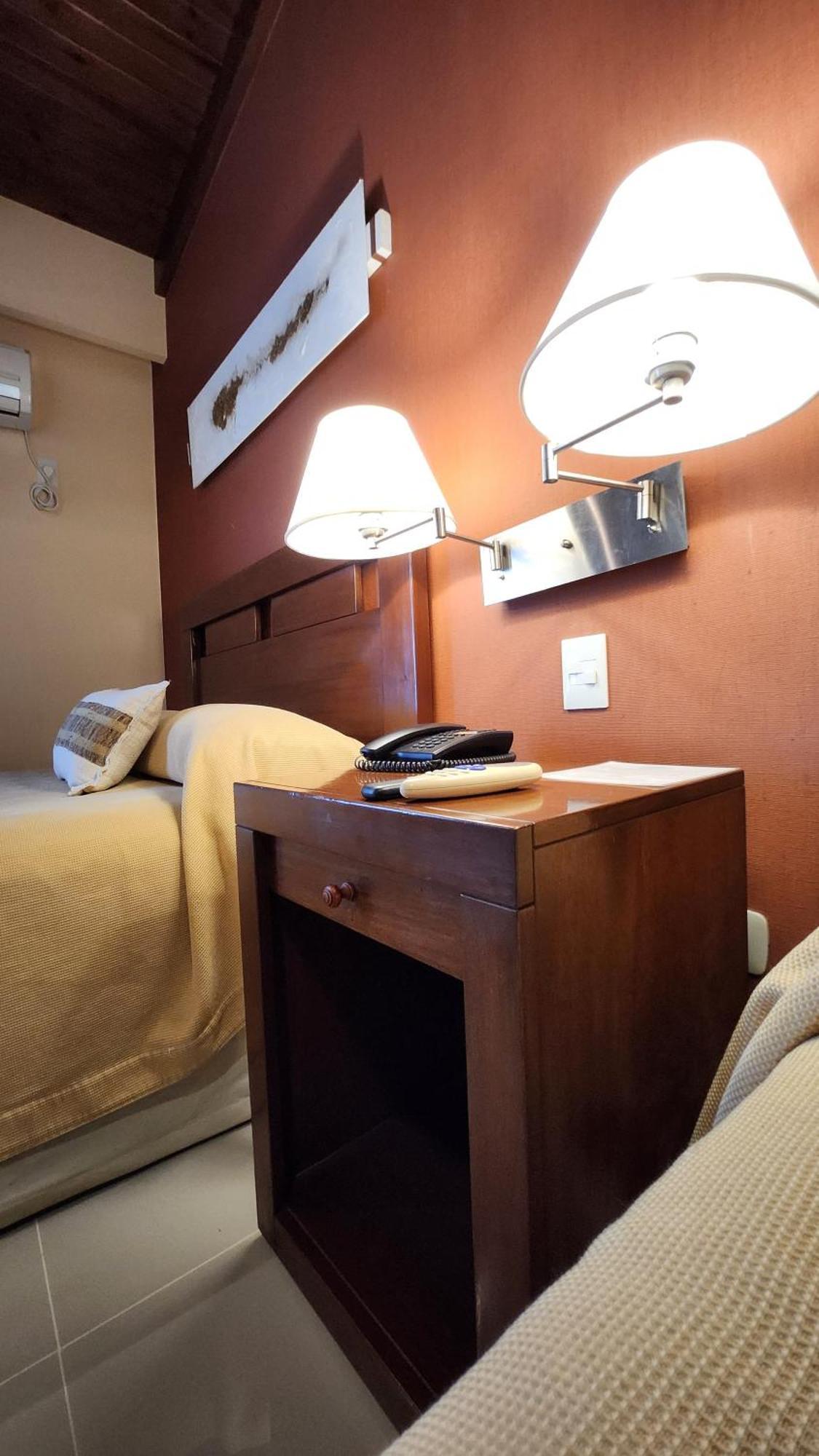 Howard Johnson Inn רוסאריו דה לה פרונטרה מראה חיצוני תמונה